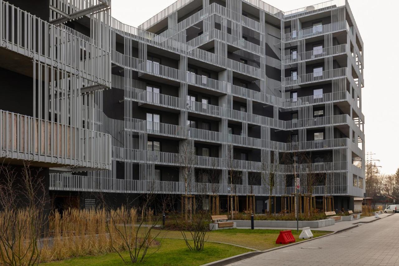 Stacja Wola Apartments With Parking By Noclegi Renters Варшава Екстер'єр фото
