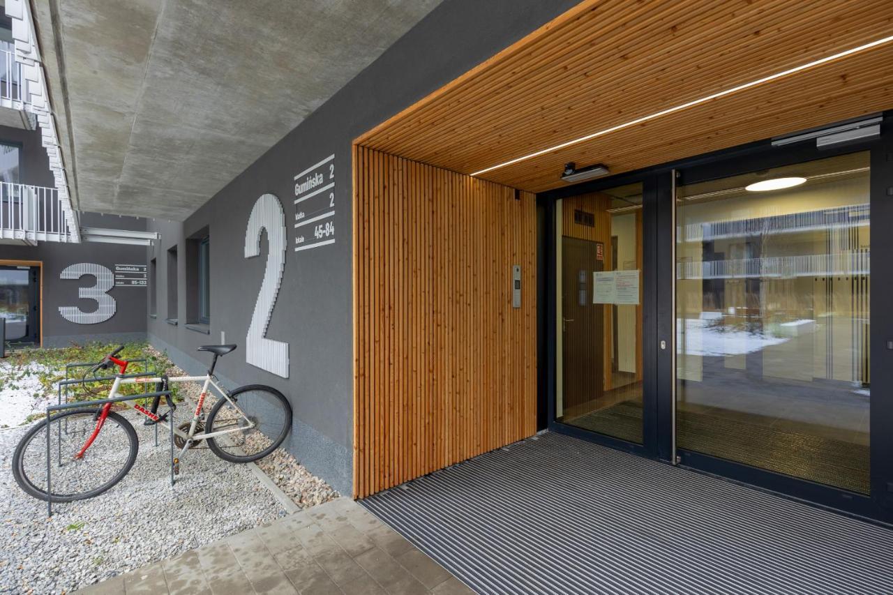 Stacja Wola Apartments With Parking By Noclegi Renters Варшава Екстер'єр фото
